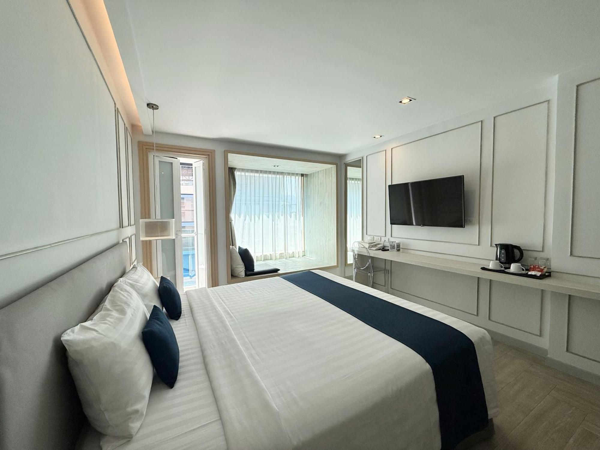 The Bloc Hotel Phuket - Sha Extra Plus Patong Εξωτερικό φωτογραφία
