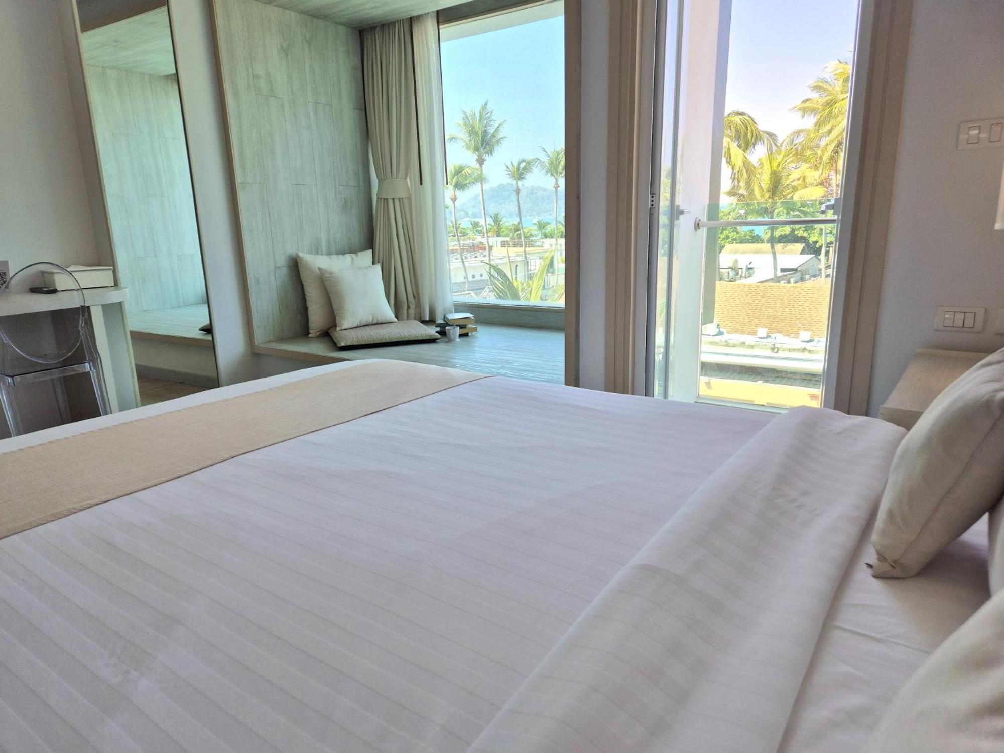 The Bloc Hotel Phuket - Sha Extra Plus Patong Εξωτερικό φωτογραφία